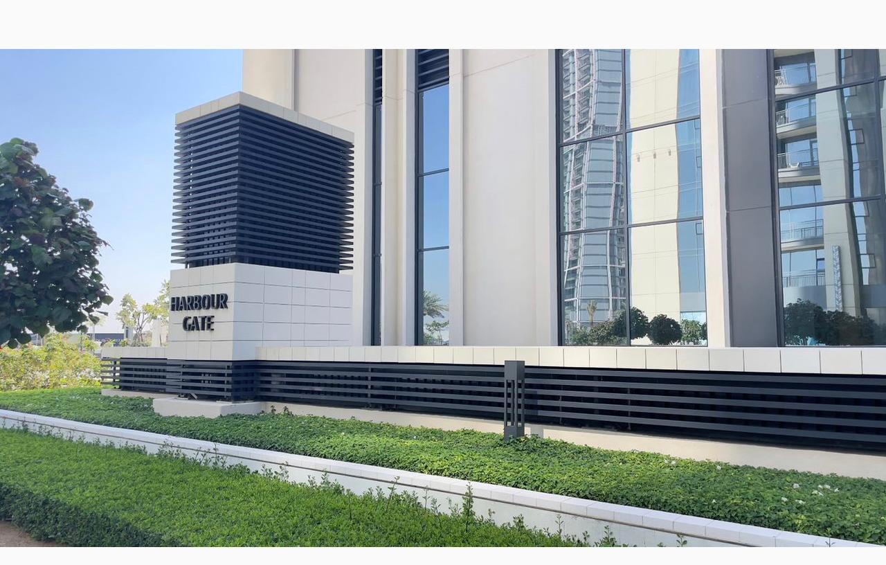 Luxury Fully furnished,new apt in prime location